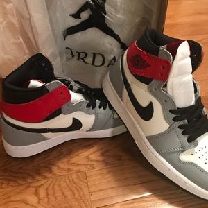 Air jordan 1 retro smoke grey womens size 7.5